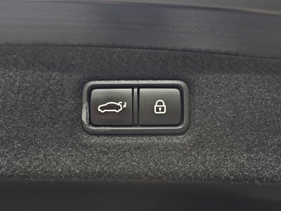 صورة مصغرة 20 لـ 2020 Genesis G90