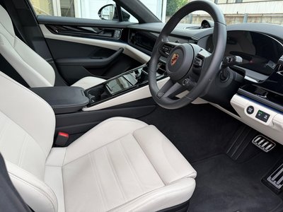 PORSCHE PANAMERA - 7