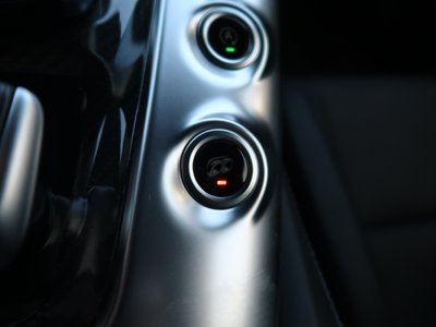 MERCEDES-BENZ GT AMG - 9