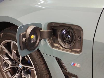 2025 BMW I4 — миниатюра 47