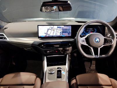 2025 BMW I4 — миниатюра 12