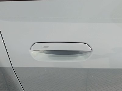 2025 BMW I4 — миниатюра 39
