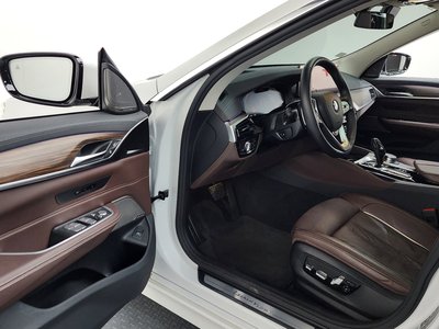 BMW 6 SERIES GT - 10