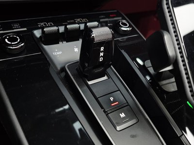 PORSCHE 911 - 9