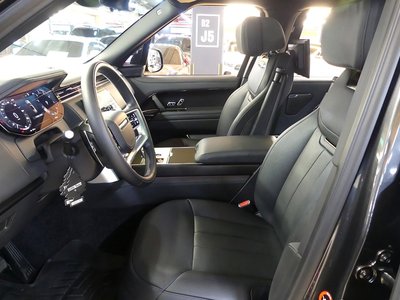 صورة 10 لـ 2024 LAND Rover RANGE ROVER