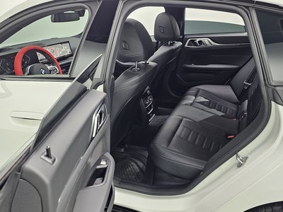 صورة مصغرة 27 لـ 2025 BMW 4 SERIES