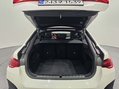 صورة مصغرة 26 لـ 2025 BMW 4 SERIES