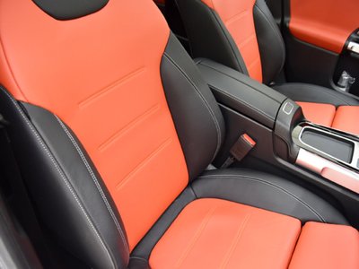 MERCEDES-BENZ GLB - 10