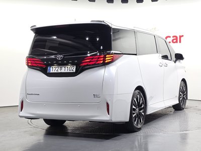 TOYOTA ALPHARD - 4