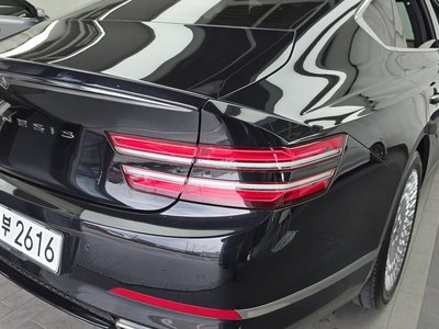 GENESIS G80 (RG3) - 10