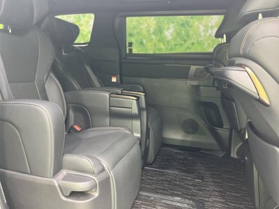 TOYOTA ALPHARD - 5