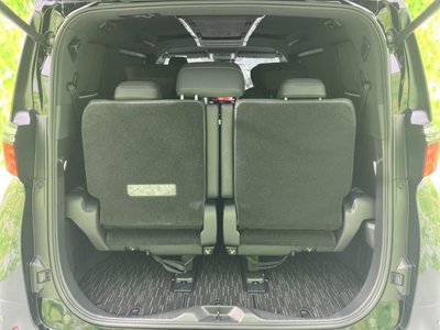 TOYOTA ALPHARD - 8
