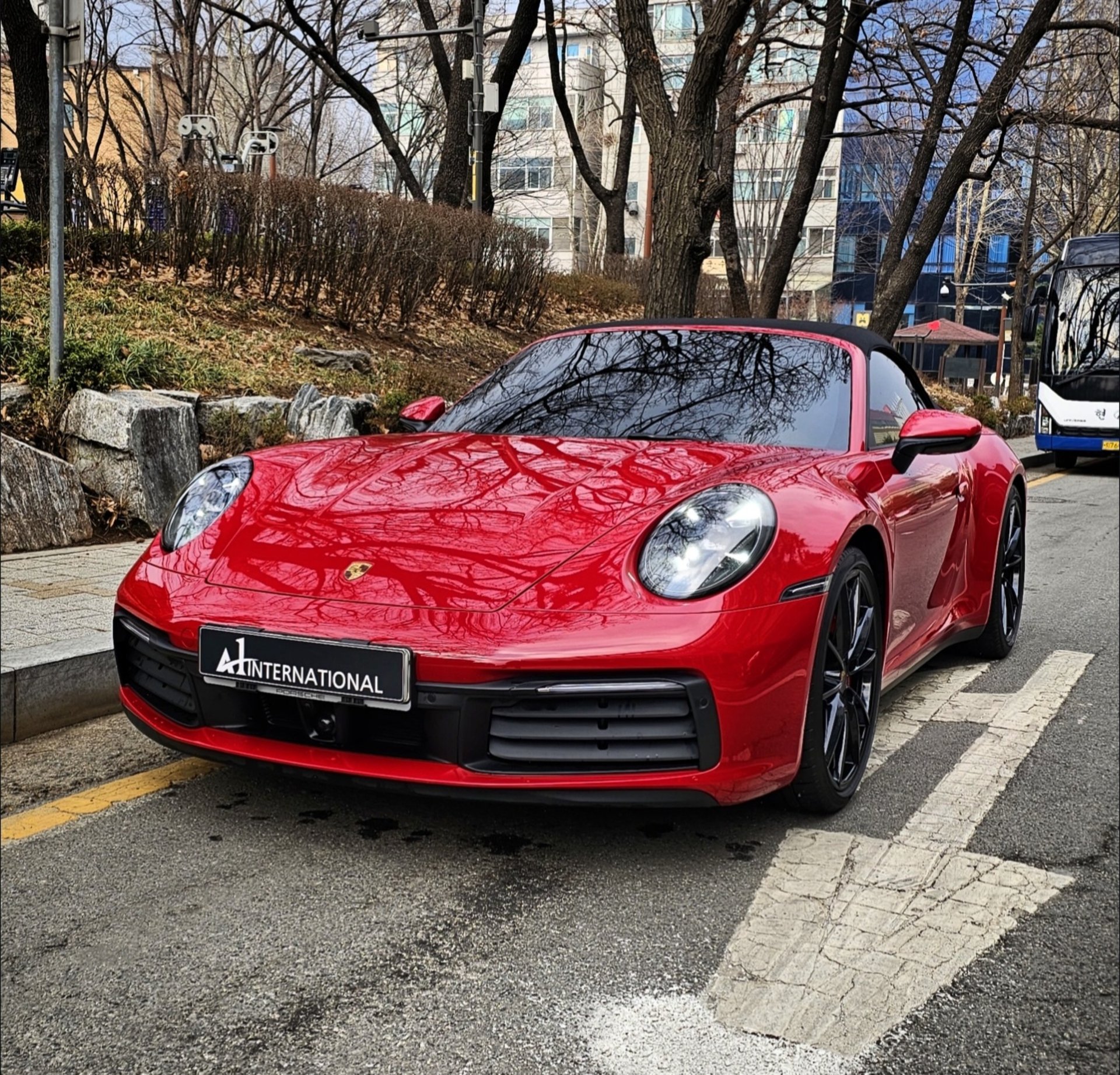 PORSCHE 911 - View 1