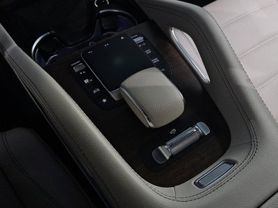 2021 Mercedes-BENZ GLS — миниатюра 23
