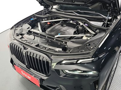 BMW X7 - 7