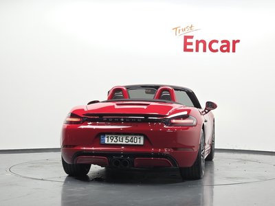 صورة 3 لـ 2019 Porsche 718