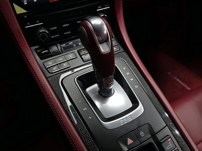 صورة 9 لـ 2019 Porsche 718