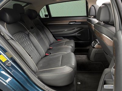 2021 Genesis G90 缩略图 12
