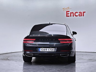 GENESIS G80 (RG3) - 3