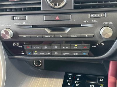 صورة مصغرة 22 لـ 2016 Lexus RX