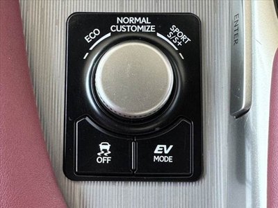 صورة مصغرة 26 لـ 2016 Lexus RX