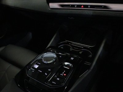 2025 BMW 5 SERIES TOURING thumbnail 30