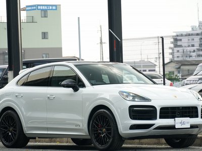 PORSCHE CAYENNE - 1