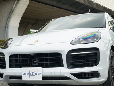 PORSCHE CAYENNE - 9