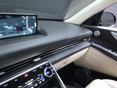 صورة مصغرة 29 لـ 2023 Genesis GV80
