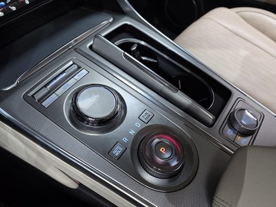 صورة مصغرة 12 لـ 2023 Genesis GV80