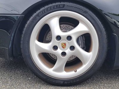 صورة مصغرة 51 لـ 1995 Porsche 911