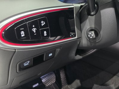 صورة مصغرة 18 لـ 2023 Genesis GV70