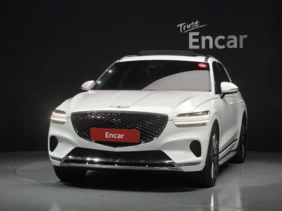 صورة 2 لـ 2023 Genesis GV70