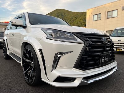 LEXUS LX