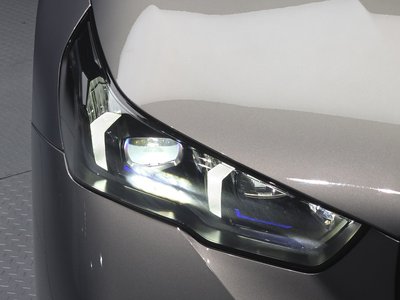 2025 BMW 5 SERIES 照片 9