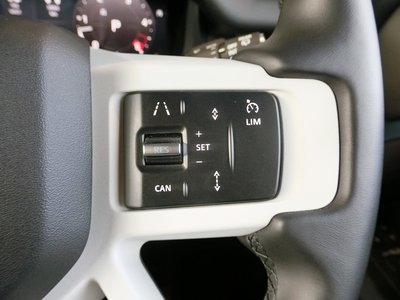 2025 LAND Rover DEFENDER 缩略图 41