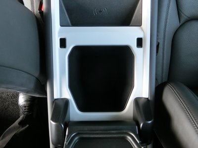 2025 LAND Rover DEFENDER 缩略图 30