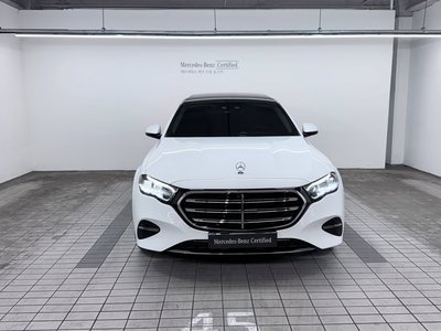 MERCEDES-BENZ E-CLASS - 2