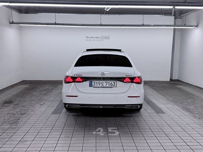 MERCEDES-BENZ E-CLASS - 3