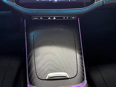 MERCEDES-BENZ E-CLASS - 9