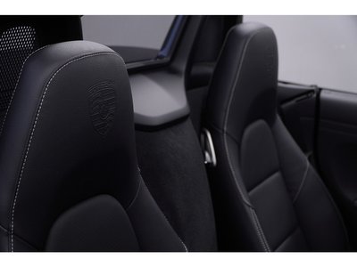 2024 Porsche 718 thumbnail 35