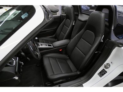 صورة 2 لـ 2024 Porsche 718