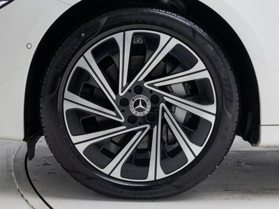 MERCEDES-BENZ E-CLASS - 6