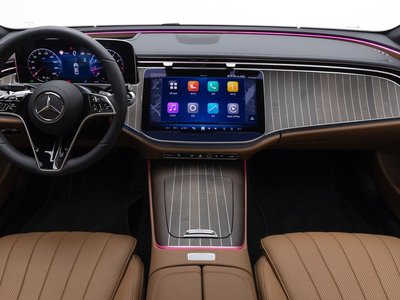 MERCEDES-BENZ E-CLASS - 5