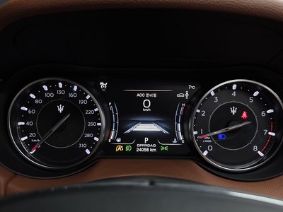 MASERATI LEVANTE - 8