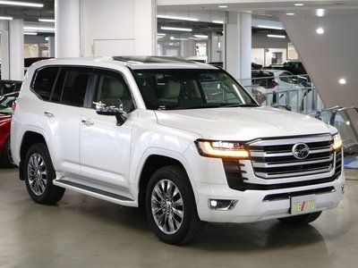 TOYOTA LAND CRUISER 300 - 8