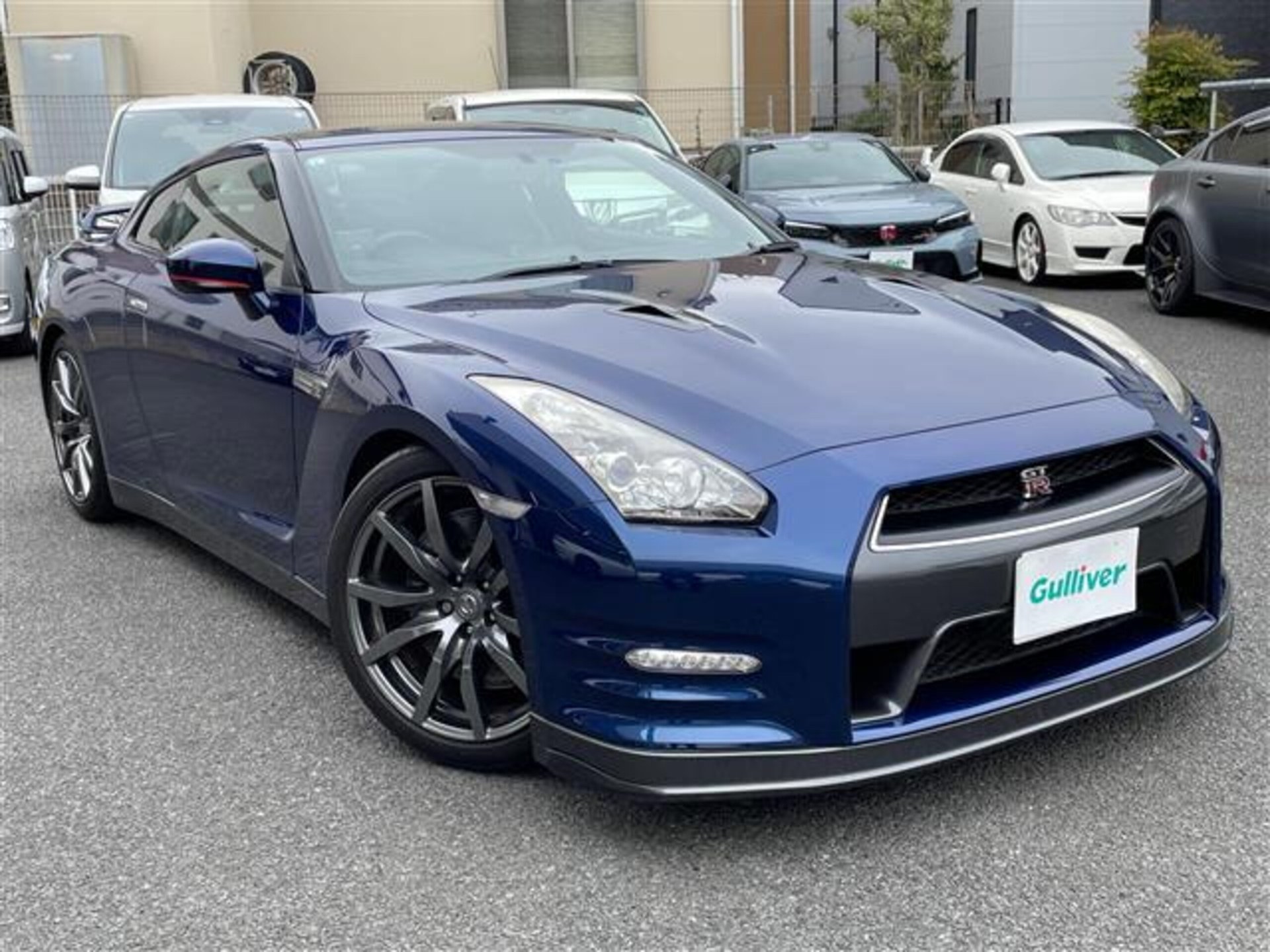 NISSAN GT-R - View 1