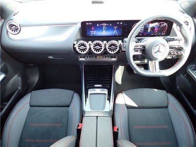 MERCEDES-BENZ GLA - 3