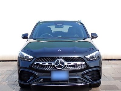 MERCEDES-BENZ GLA - 4