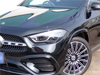 MERCEDES-BENZ GLA - 8